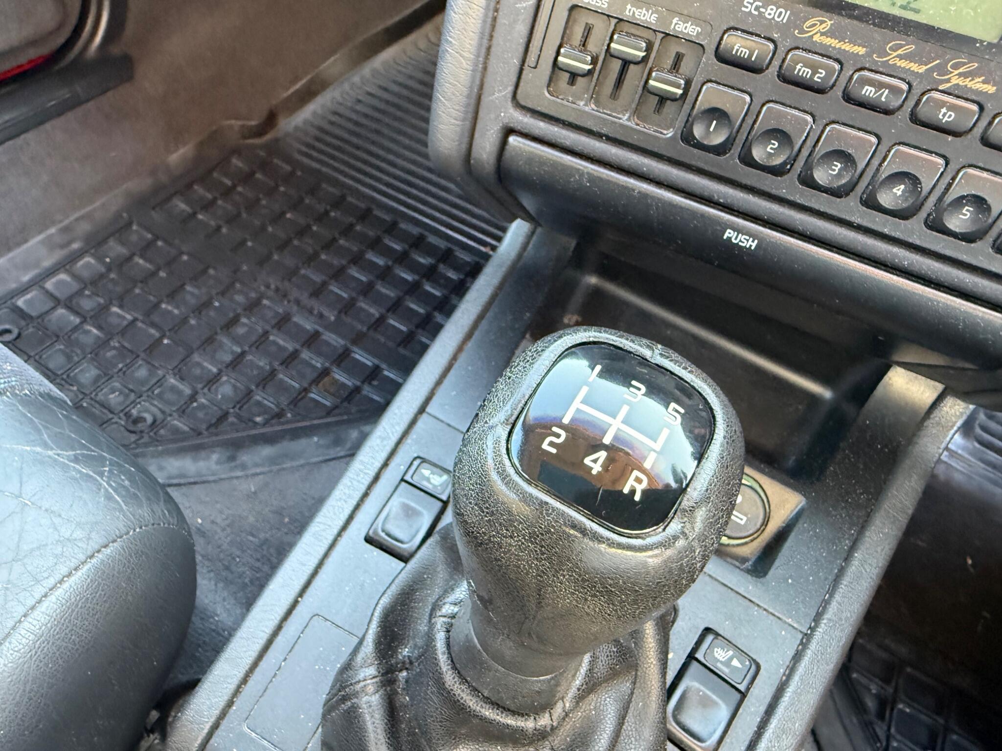 Volvo 850 2.5 20v GLT 5dr — photo 76 of 96